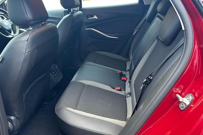Red Used 2022 Vauxhall Grandland X Elite SUV | £16,395 (Fair price) - Image 1/3