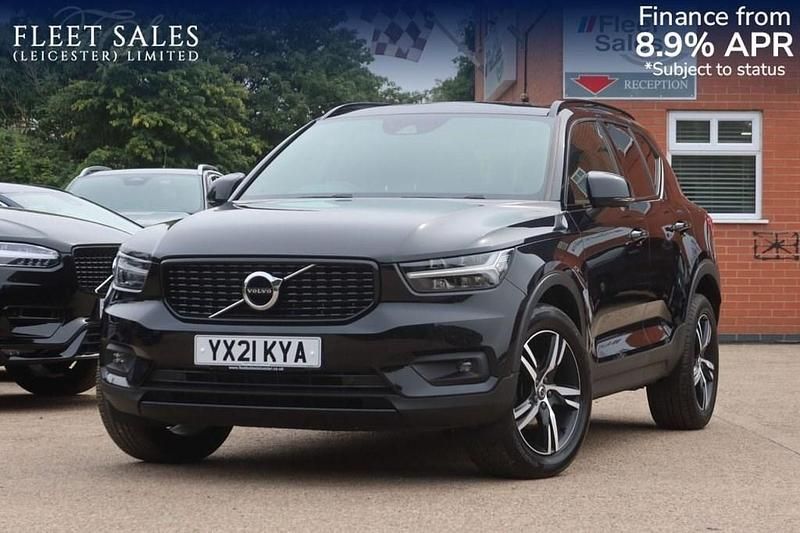 Black Used 2021 Volvo XC40 R-Design SUV | £20,450 (Good price) - Image 1/3
