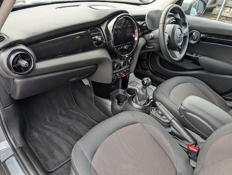 Used Mini Cooper Classic 136 HP (100 kW) 2021 Grey Hatchback