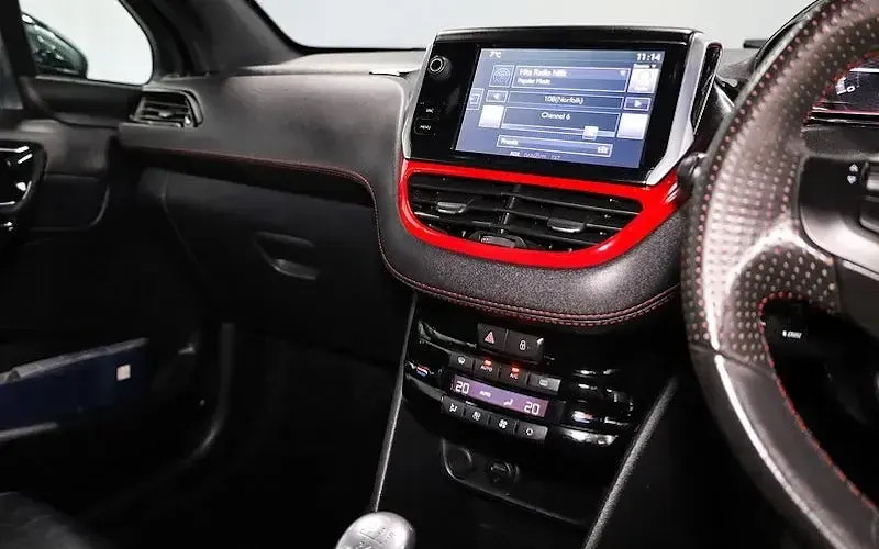Used Peugeot 208 GTi 200 HP (147 kW) 2014 Black Hatchback