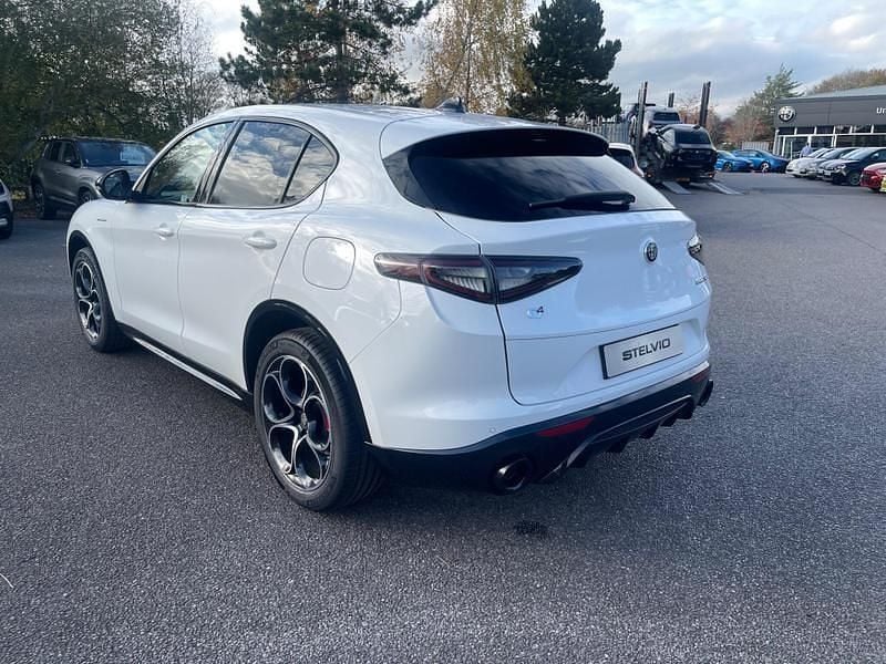 New Alfa Romeo Stelvio Veloce 210 HP (154 kW) 2025 White SUV