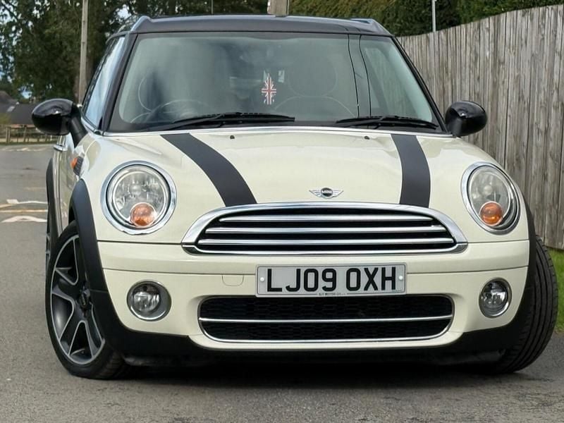 Used 2009 Mini Cooper D Clubman Estate | £4,790 - Image 1/4