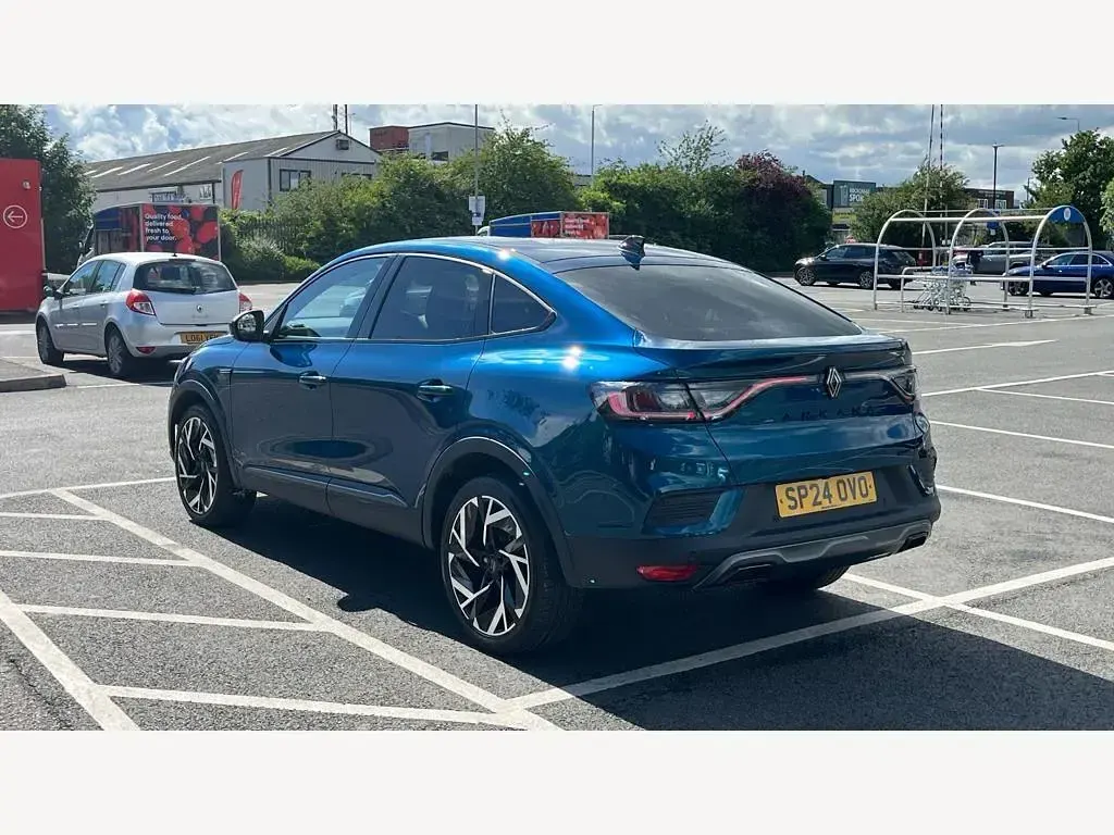 Used Renault Arkana Esprit Alpine 142 HP (104 kW) 2024 Blue  SUV