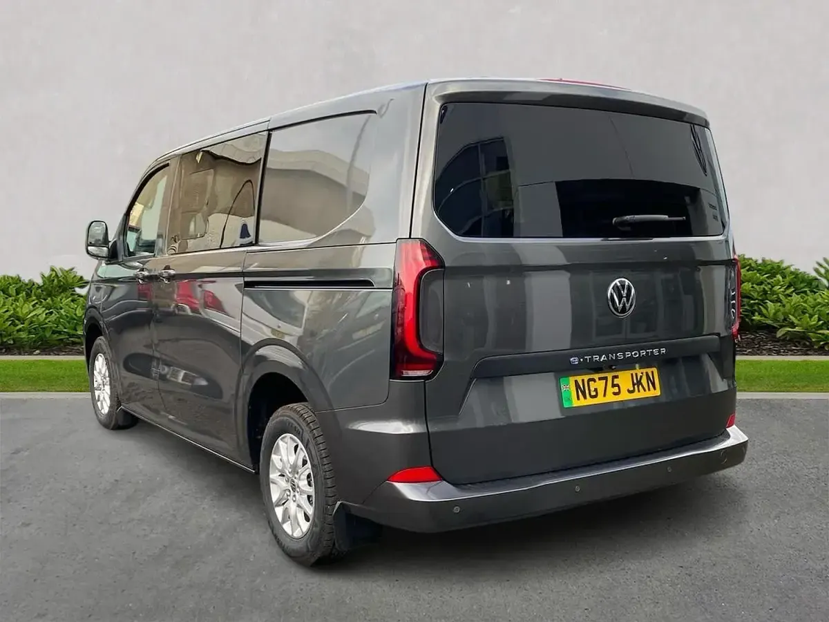 Used VW T7 Pro 100 kW (136 HP) 2025 Grey Van
