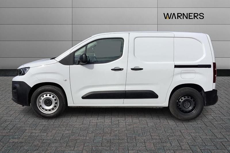 Used Peugeot E-Partner Premium 98 kW (134 HP) 2023 White MPV