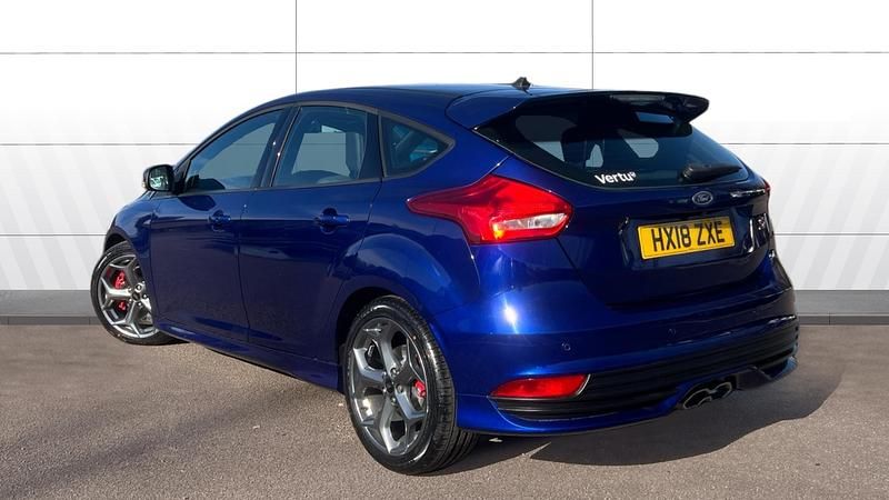 Used Ford Focus ST 185 HP (136 kW) 2017 Blue Hatchback