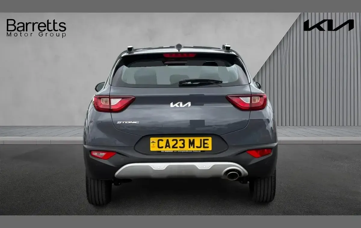 Used Kia Stonic 99 HP (72 kW) 2023 Grey SUV