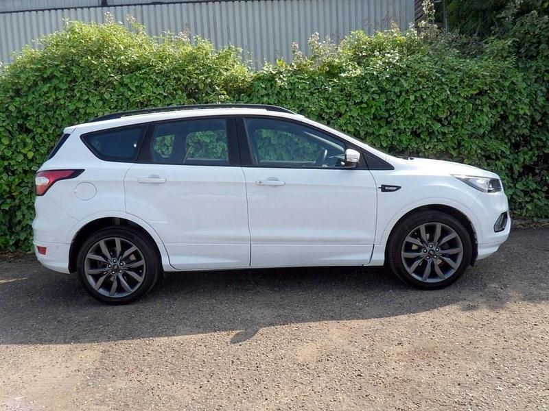 Used Ford Kuga ST-Line X 120 HP (88 kW) 2019 White SUV