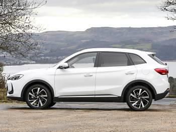 New MG ZS Trophy 196 HP (144 kW) 2026 White SUV