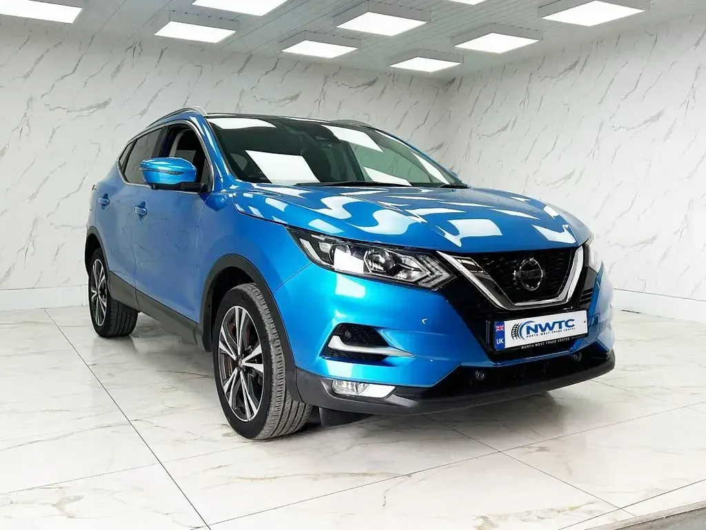 Used Nissan Qashqai N-Connecta 163 HP (119 kW) 2018 Blue SUV