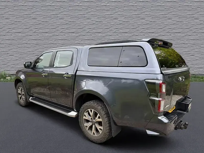 Used Isuzu D-Max 164 HP (120 kW) 2023 Grey Pickup