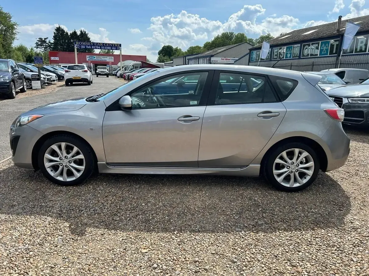 Used Mazda 3 105 HP (77 kW) 2011 Silver Hatchback