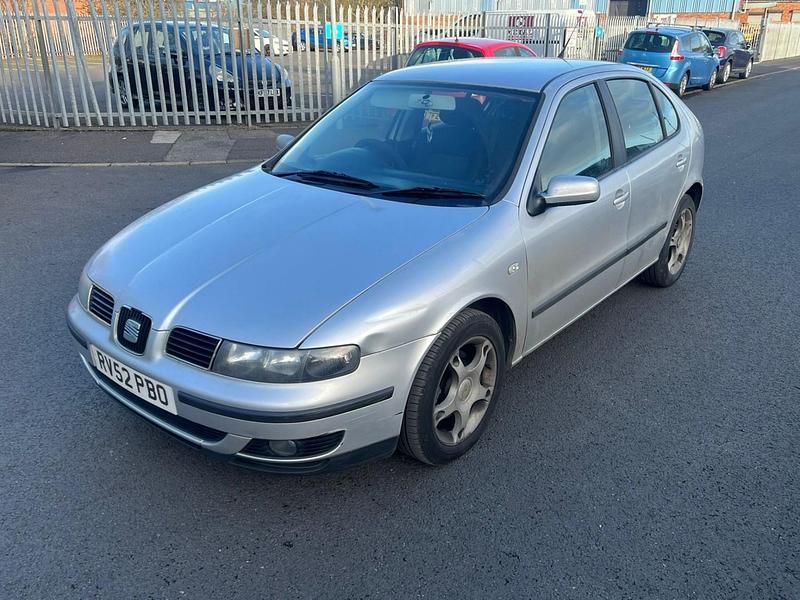 Used Seat Leon SE 125 HP (91 kW) 2002 Grey Hatchback