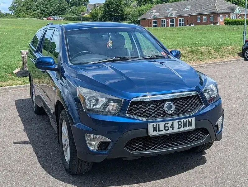 Used SsangYong Korando 2014 Blue SUV