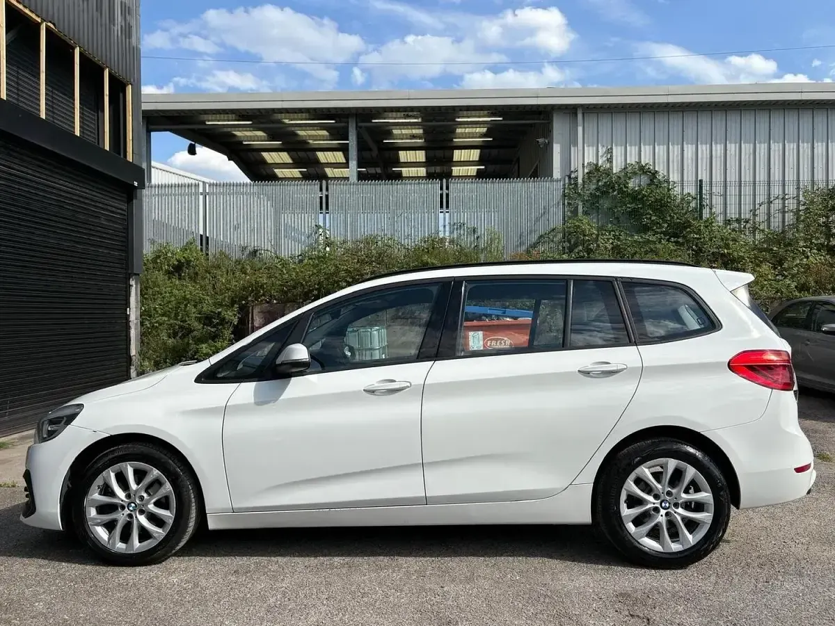 Used BMW 218 Comfort Edition 2019 White Estate