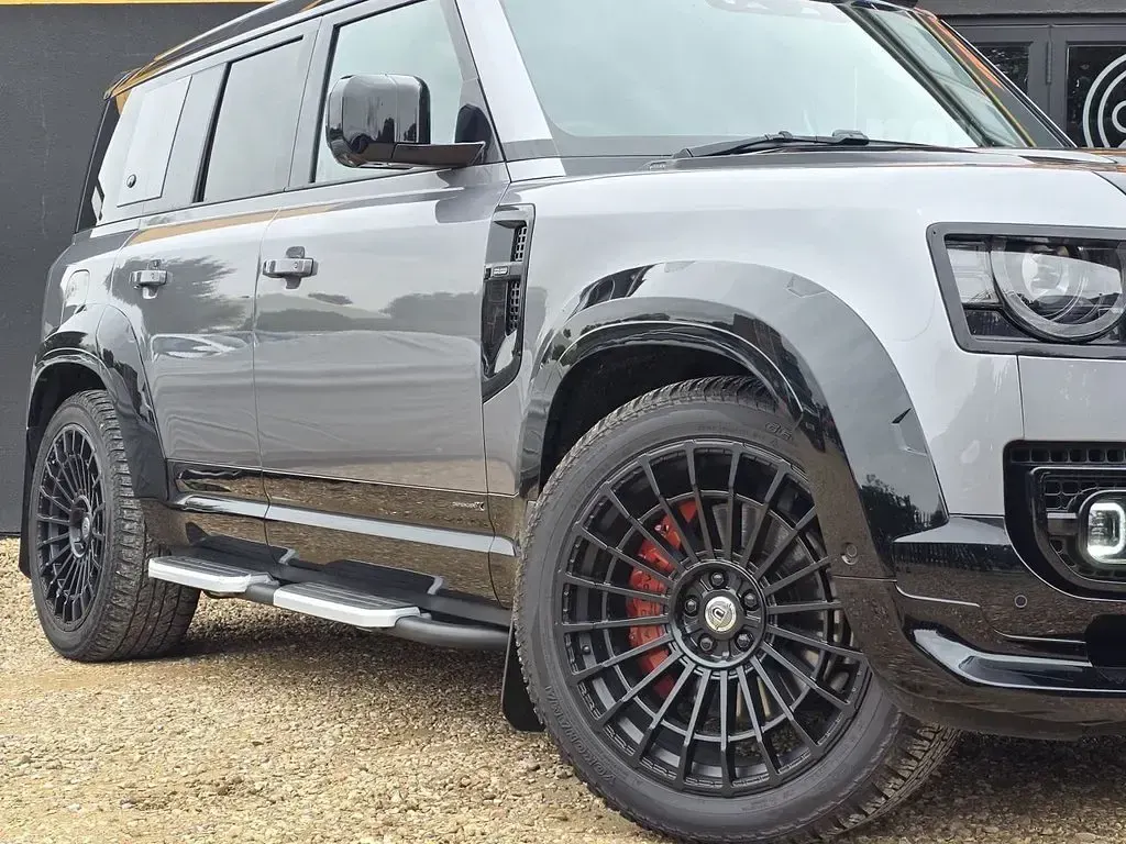 Used Land Rover Defender S 398 HP (292 kW) 2023 Grey SUV