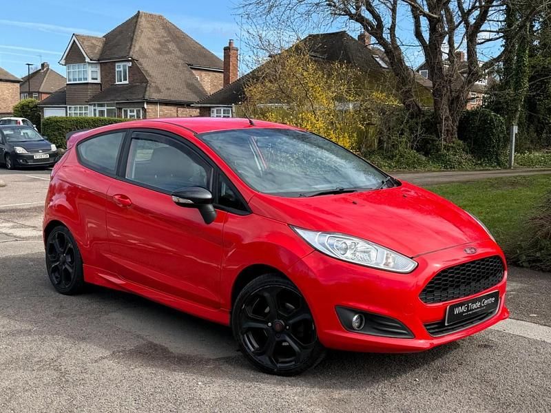 Used Ford Fiesta Zetec 2015 Red Hatchback