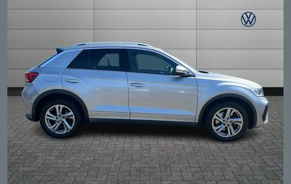 Used VW T-Roc R-line 150 HP (110 kW) 2022 Silver SUV