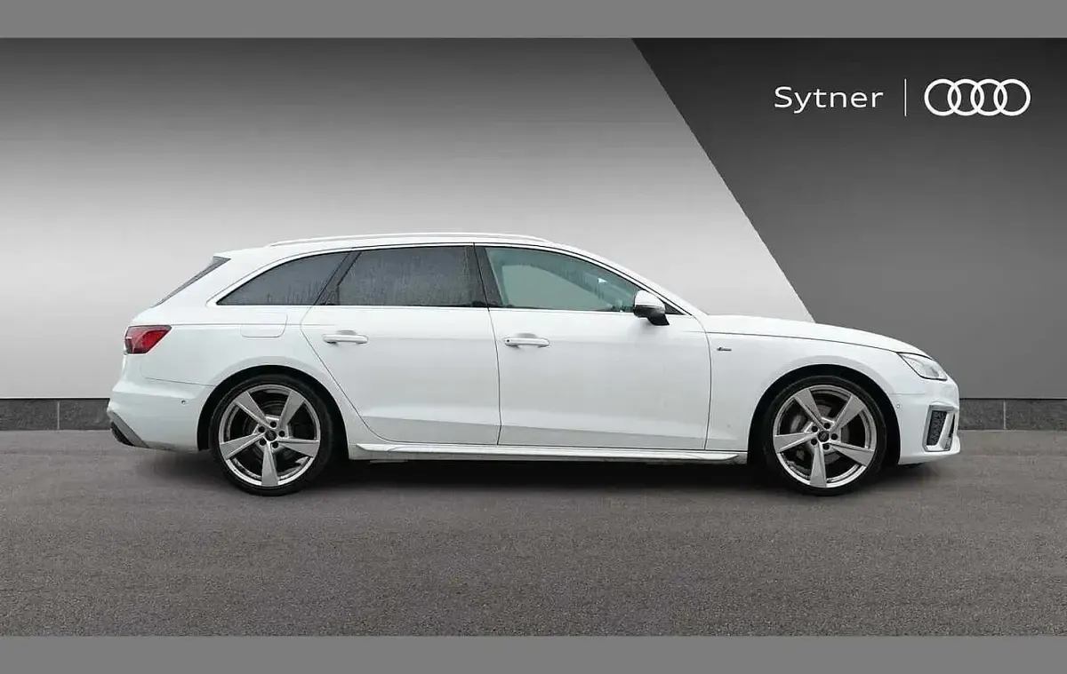 Used Audi A4 S-Line 200 HP (147 kW) 2024 White Estate