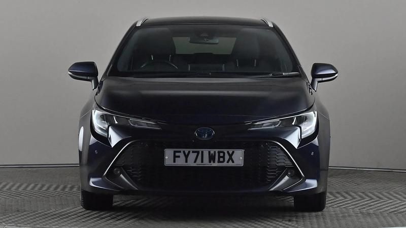 Used Toyota Corolla 122 HP (89 kW) 2021 Blue Estate