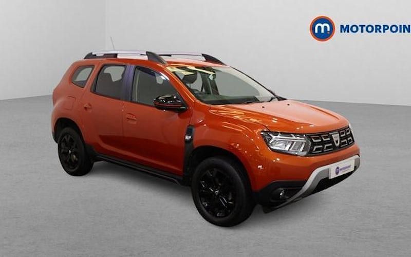 Used Dacia Duster Extreme 150 HP (110 kW) 2022 Orange SUV