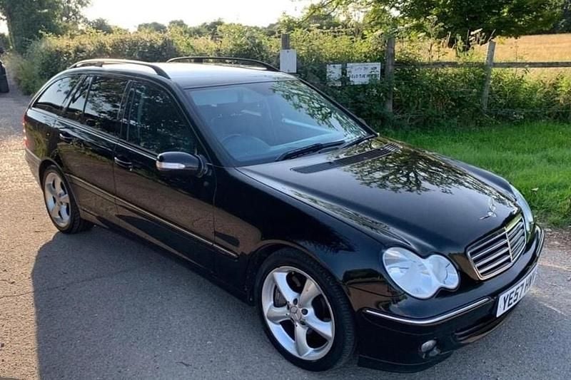 Black Used 2008 Mercedes C220 Avantgarde Estate | £1,995 (Good price) - Image 1/1