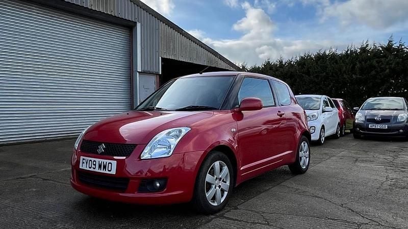 Used Suzuki Swift GLX 2009 Red Hatchback
