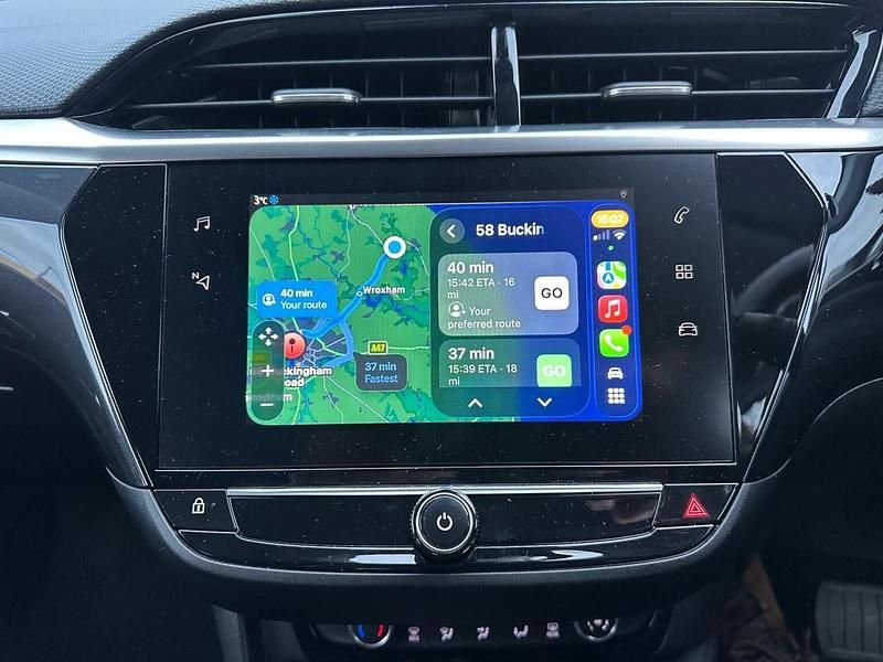 Used Vauxhall Corsa Edition 100 HP (73 kW) 2022 White Hatchback