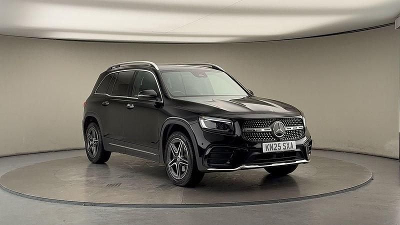Cosmos black Used 2025 Mercedes GLB200 Executive SUV | £32,500 (Fair price) - Image 1/4