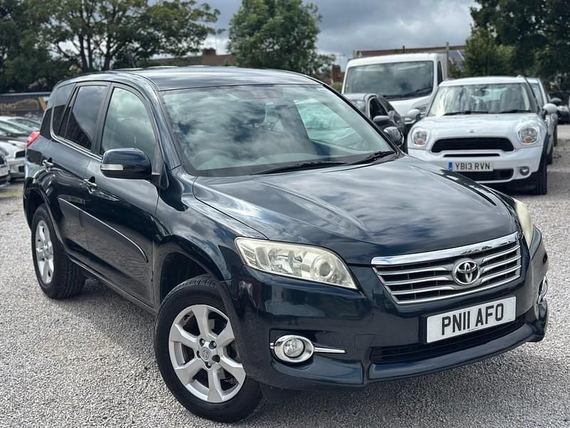 Grey Used 2011 Toyota RAV4 SUV | £4,395 (Fair price) - Image 1/4