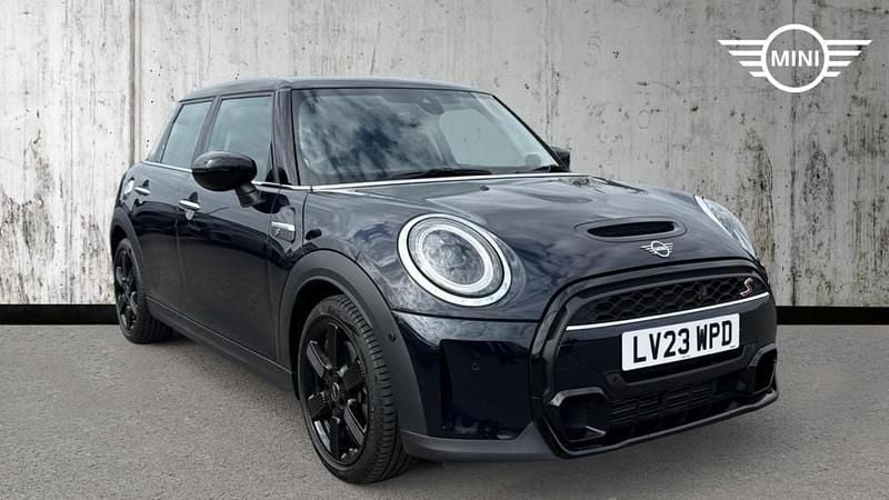 Used Mini Cooper S Classic 176 HP (129 kW) 2023 Black Hatchback
