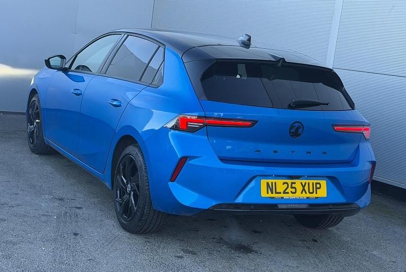 Used Vauxhall Astra S 128 HP (94 kW) 2025 Blue Hatchback