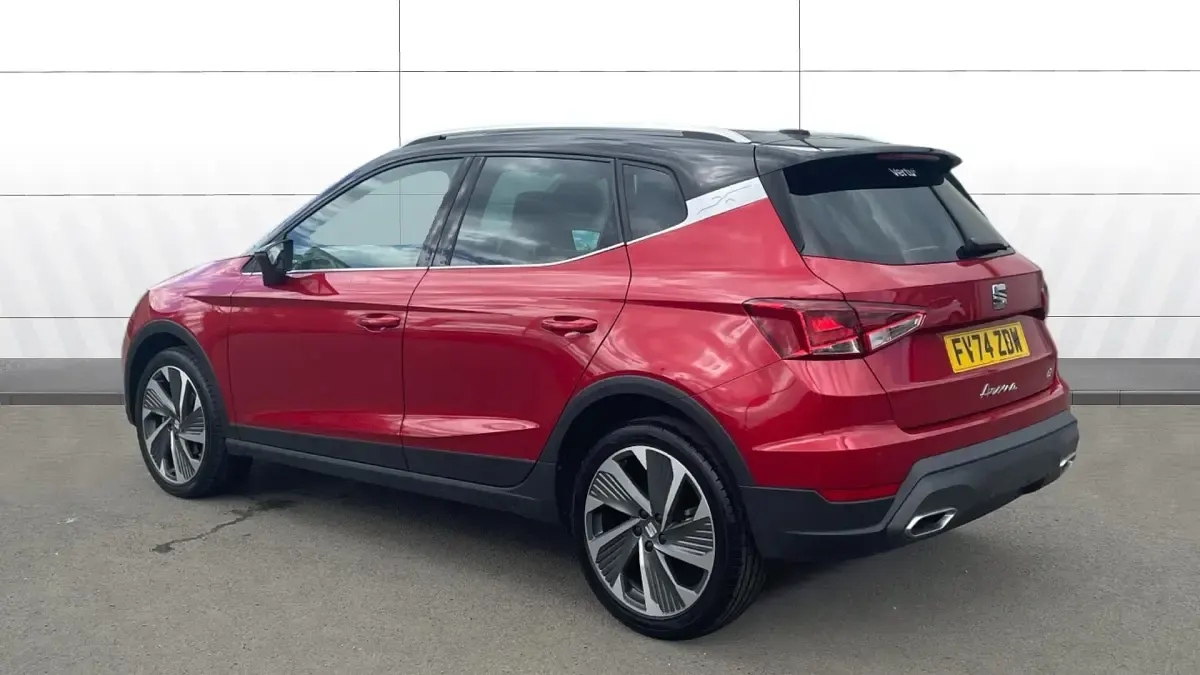 Used Seat Arona FR Sport 115 HP (84 kW) 2024 Red SUV