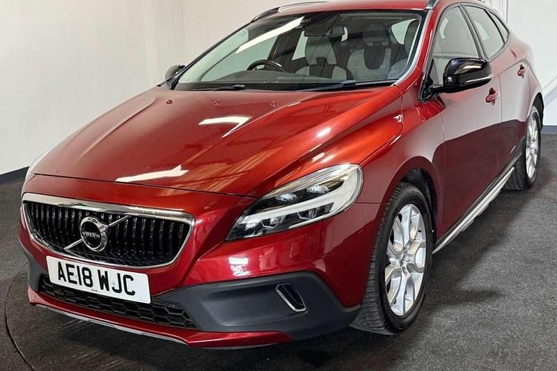 Red Used 2018 Volvo V40 CC Pro Estate | £9,437 (Good price) - Image 1/1