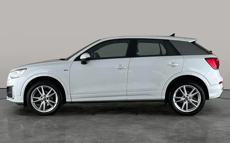 Used Audi Q2 S-Line 150 HP (110 kW) 2019 White SUV