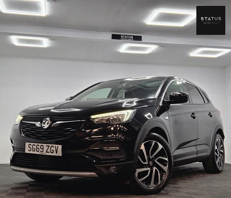 Used Vauxhall Grandland X Elite 130 HP (95 kW) 2019 Black SUV