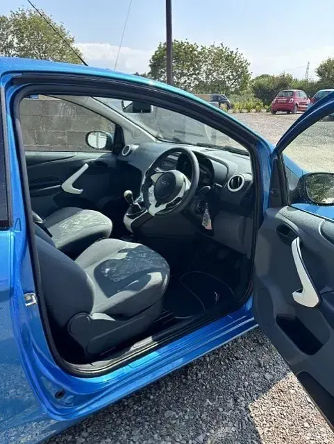 Used Ford Ka 69 HP (50 kW) 2015 Blue Hatchback