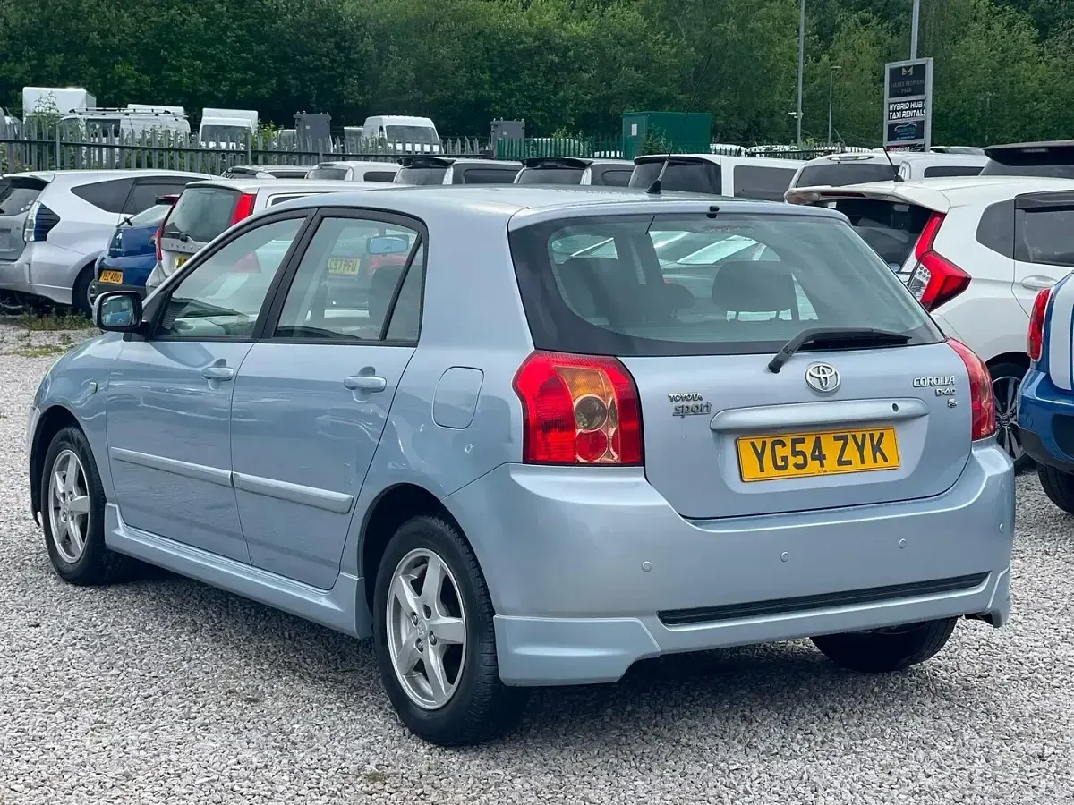 Used Toyota Corolla T3 2004 Blue Hatchback