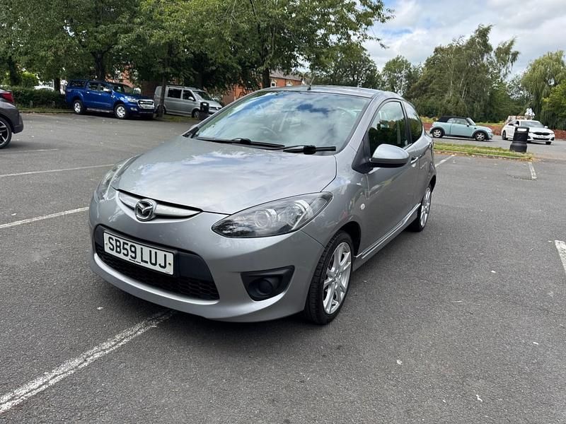 Silver Used 2010 Mazda 2 Hatchback | £1,990 (Fair price) - Image 1/4