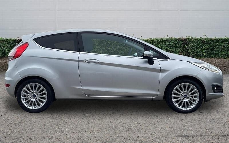 Used Ford Fiesta Titanium 125 HP (91 kW) 2017 Hatchback