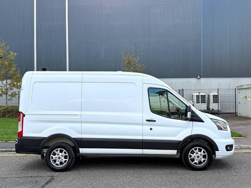Used Ford Transit Limited 170 HP (125 kW) 2021 White Van