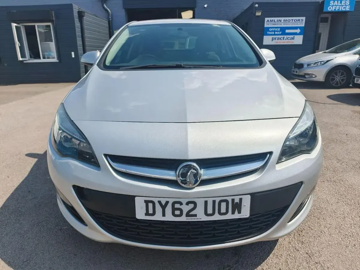 Used Vauxhall Astra 2012 Silver Hatchback