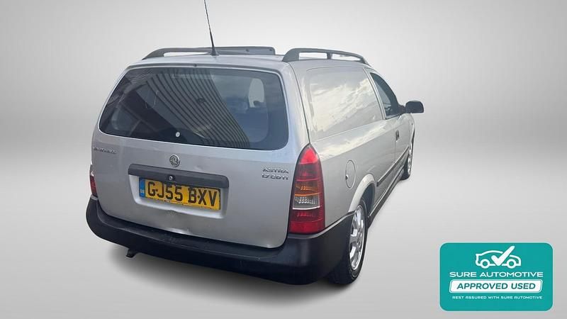 Used Vauxhall Astra Sportive 79 HP (58 kW) 2005 Silver Van