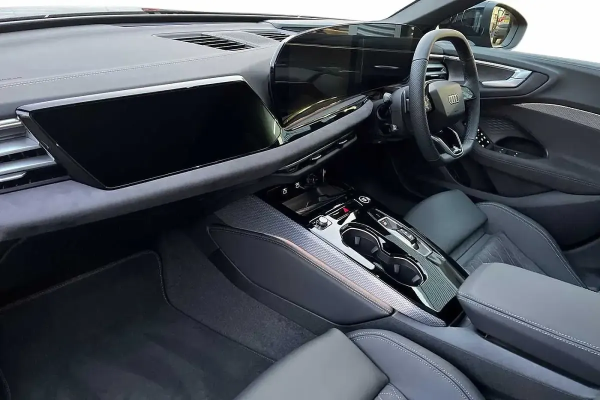 Used Audi A5 Comfort 204 HP (150 kW) 2025 Mythos black, metallic Estate