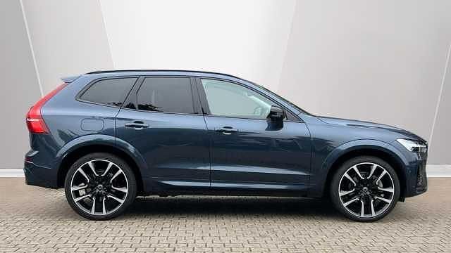 Used Volvo XC60 Ultimate 247 HP (181 kW) 2024 SUV