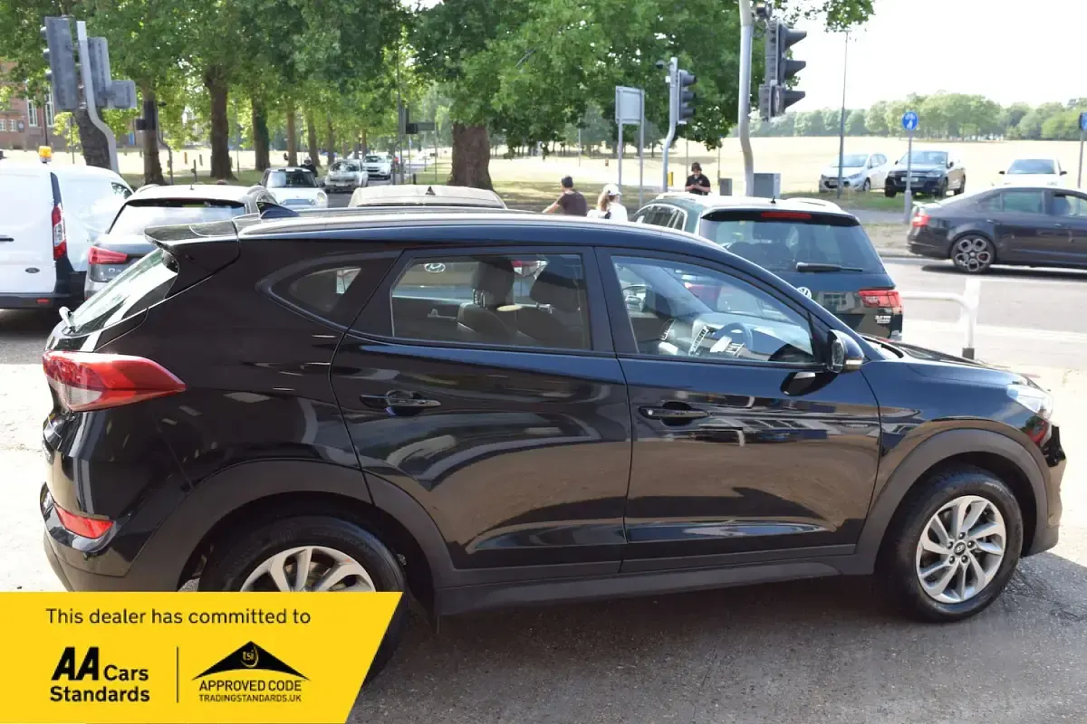 Used Hyundai Tucson SE 141 HP (103 kW) 2016 Black SUV