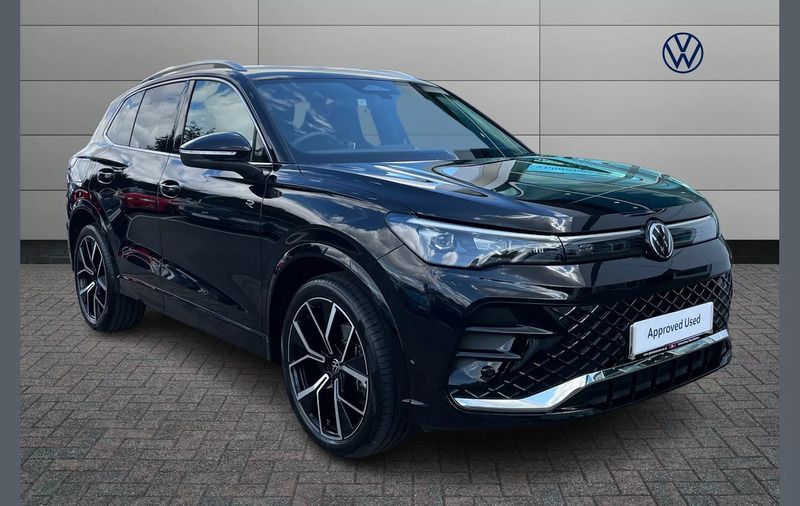 Black Used 2024 VW Tiguan R-line SUV | £34,550 (A bit pricey) - Image 1/4