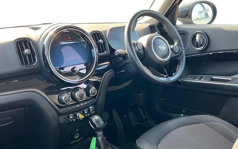 Begagnad Mini Cooper S Classic 220 HK (161 kW) 2021 Grå Halvkombi