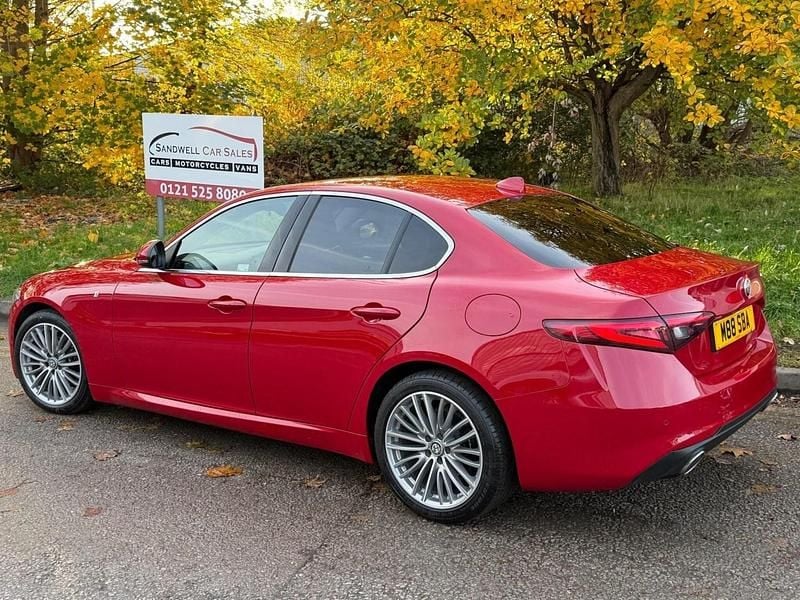 Used Alfa Romeo Giulia Lusso 280 HP (205 kW) 2020 Red Sedan