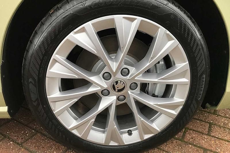 Used Skoda Superb 2024 Green Estate